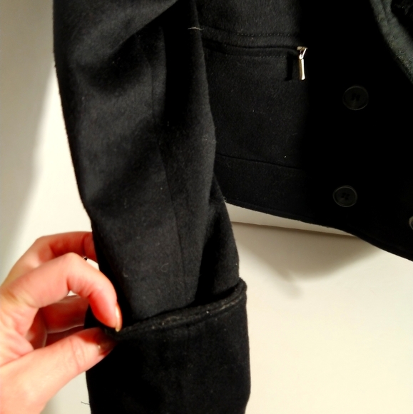 Massimo Dutti black wool cropped Jacket - Picture 3 of 13